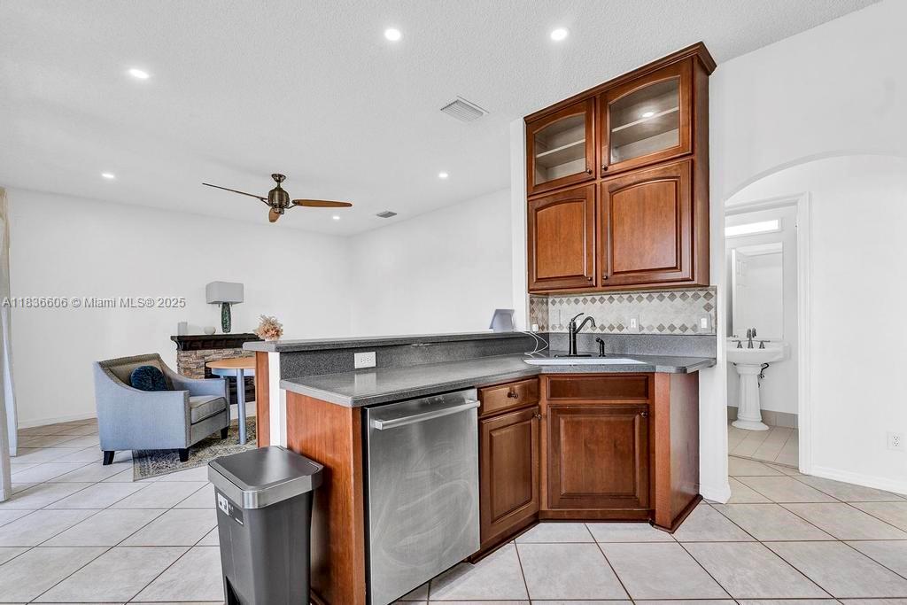 16226 Opal Creek Dr, Weston, Florida image 8