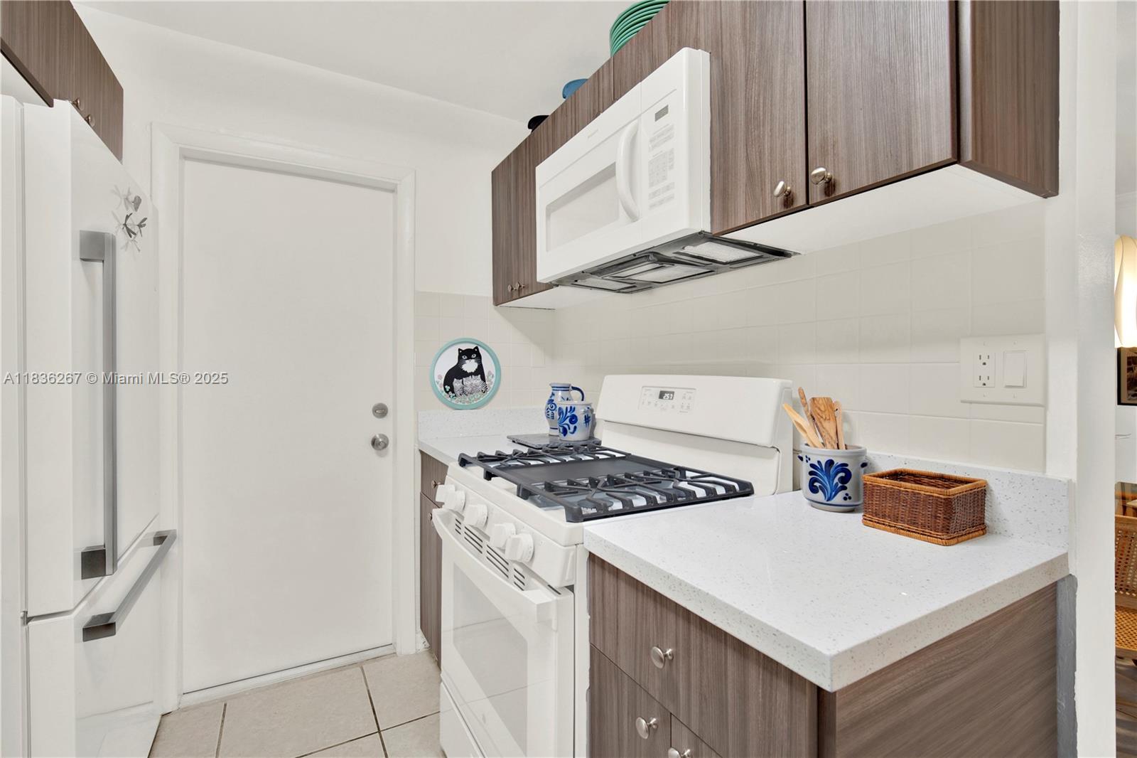 6886 N Kendall Dr #D102, Pinecrest, Florida image 26
