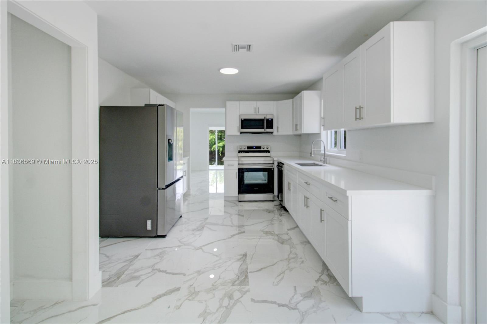 4808 Mango Dr, Tamarac, Florida image 24