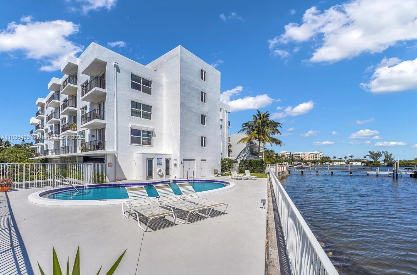 301 Croton Ave #203, Lantana, Florida image 1