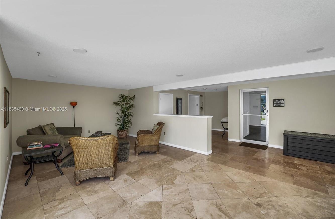 301 Croton Ave #203, Lantana, Florida image 22