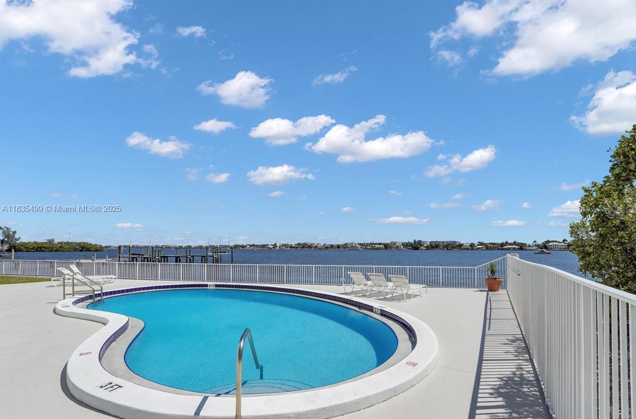 301 Croton Ave #203, Lantana, Florida image 3