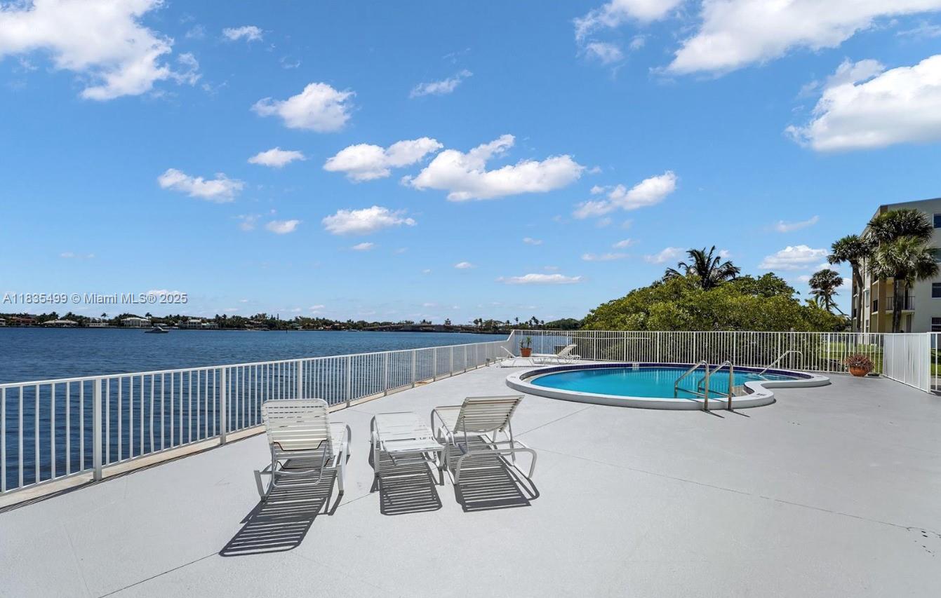 301 Croton Ave #203, Lantana, Florida image 4