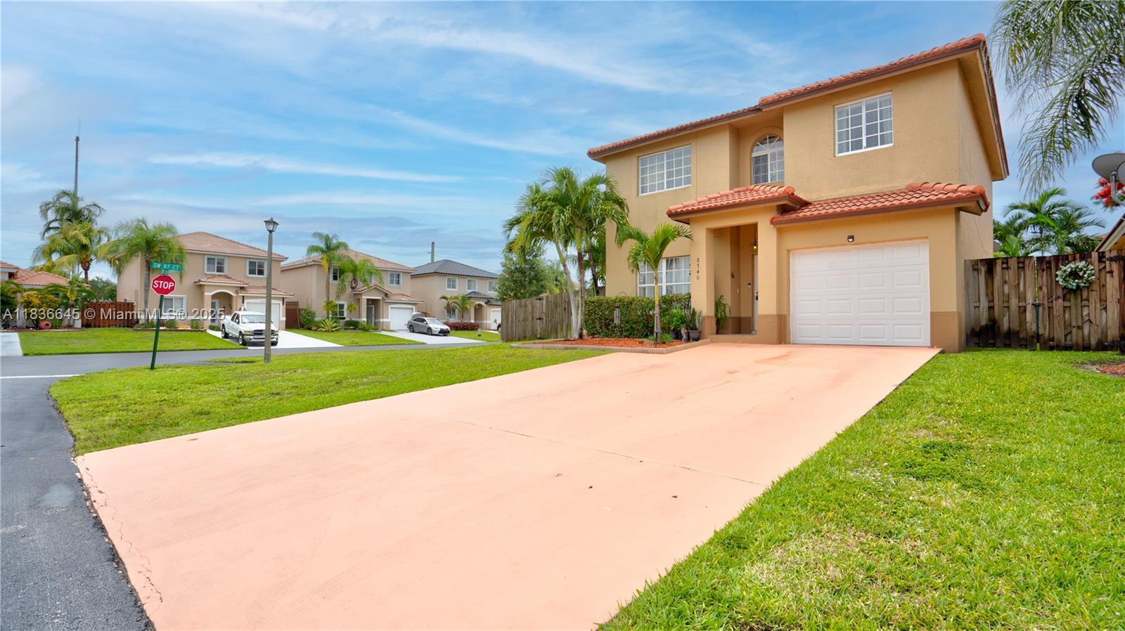 8740 SW 214th Ter, Cutler Bay, Florida image 9