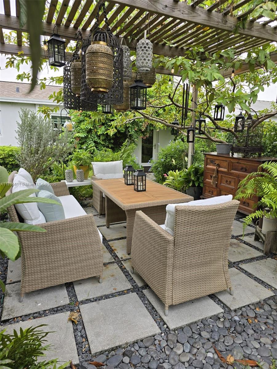 Property photo # 8