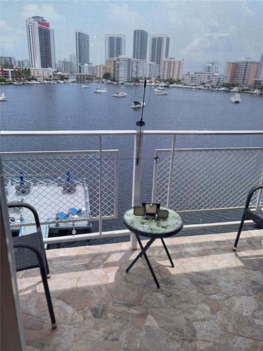 430 Golden Isles Dr #504, Hallandale Beach, Florida image 12