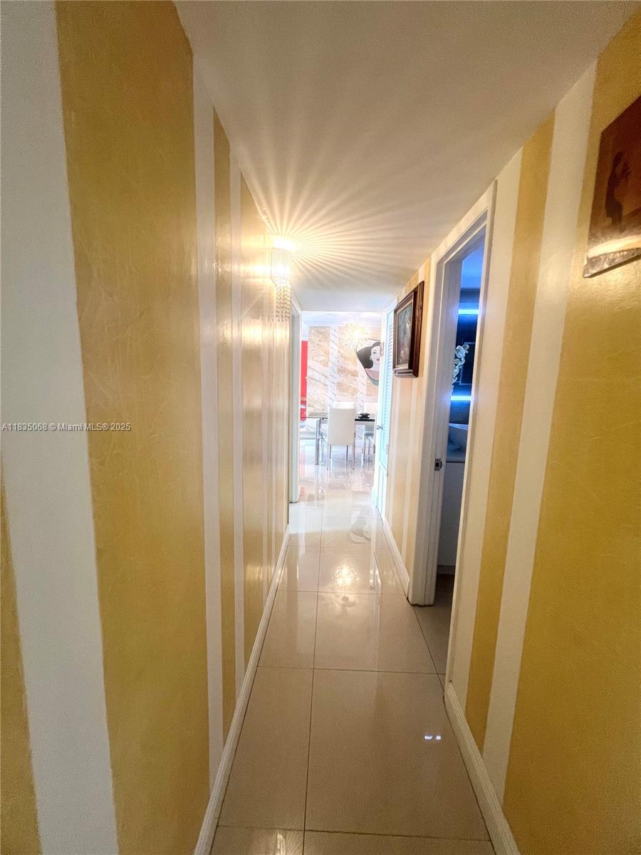430 Golden Isles Dr #504, Hallandale Beach, Florida image 31