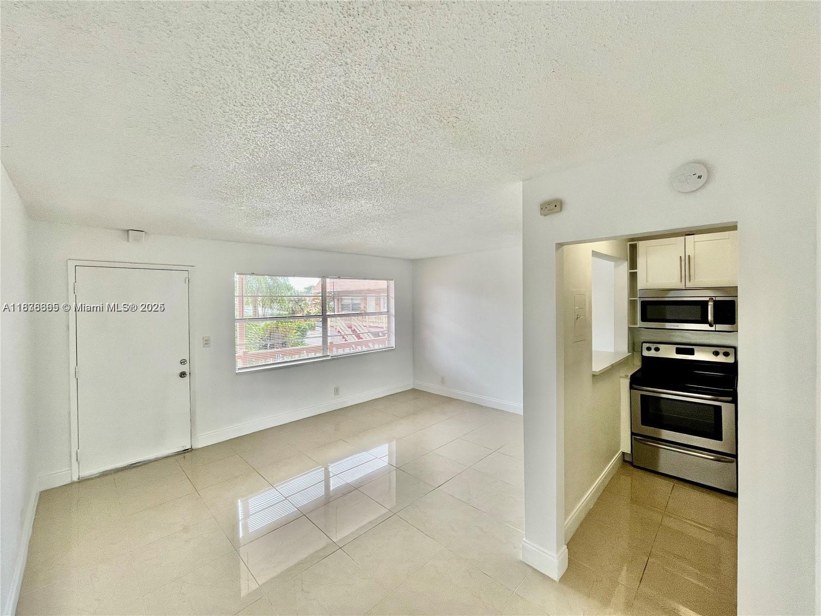 241 SE 9th Ave #207, Pompano Beach, Florida image 1
