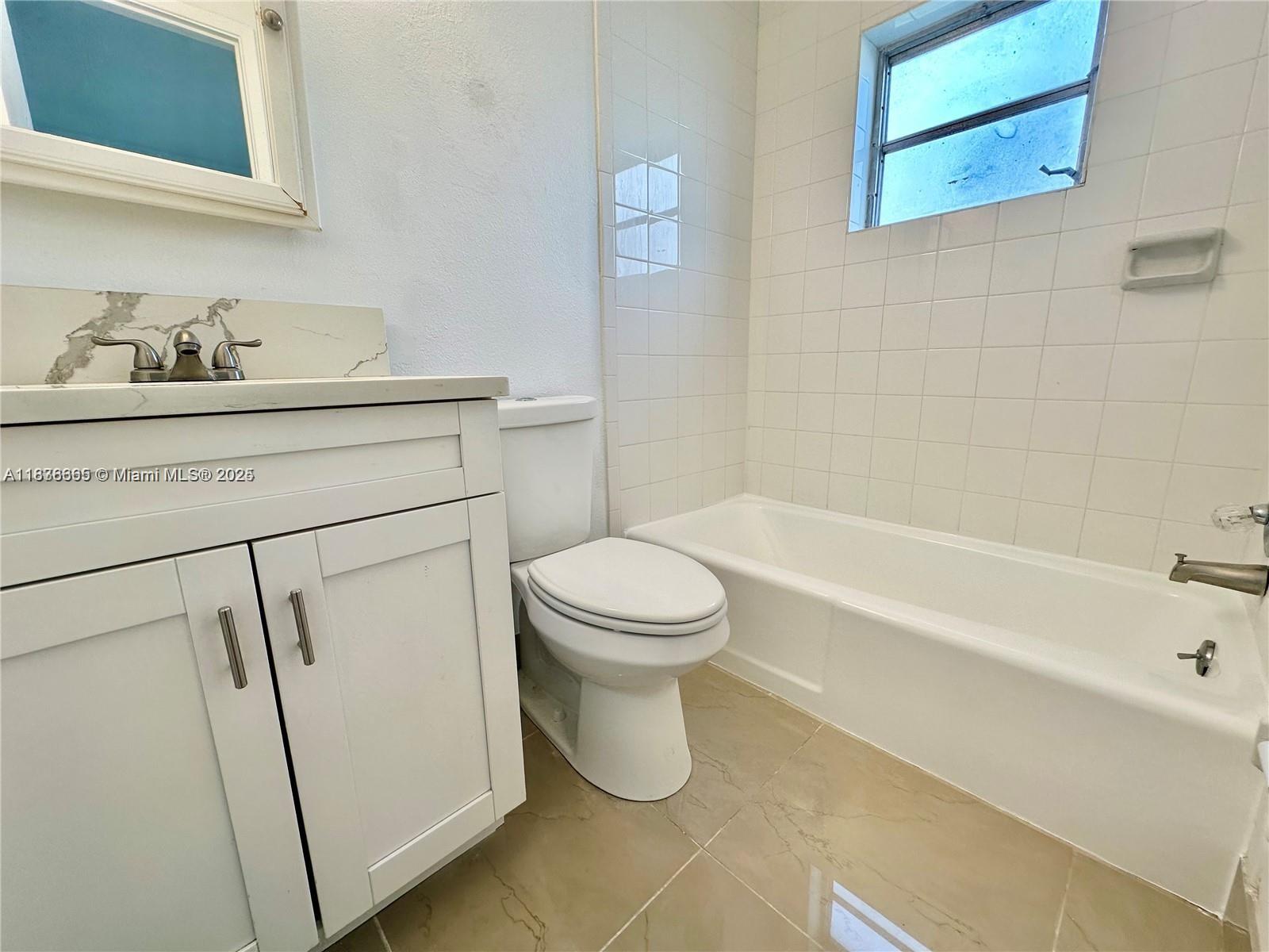 241 SE 9th Ave #207, Pompano Beach, Florida image 16