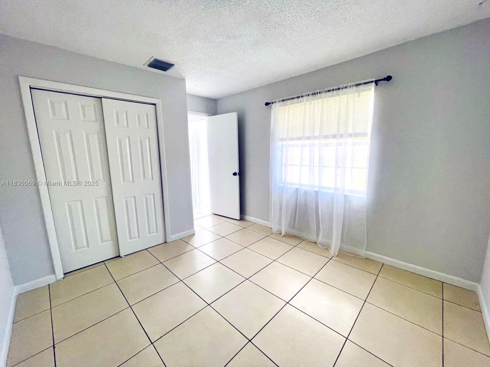 4503 SE Ontario Dr, Stuart, Florida image 10