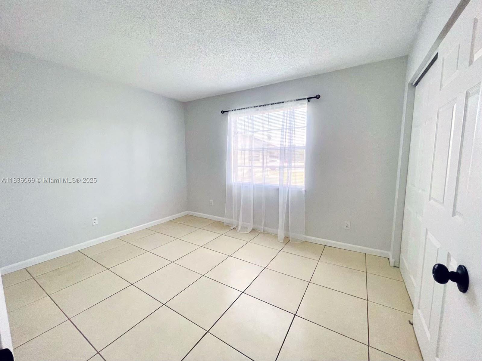 4503 SE Ontario Dr, Stuart, Florida image 13