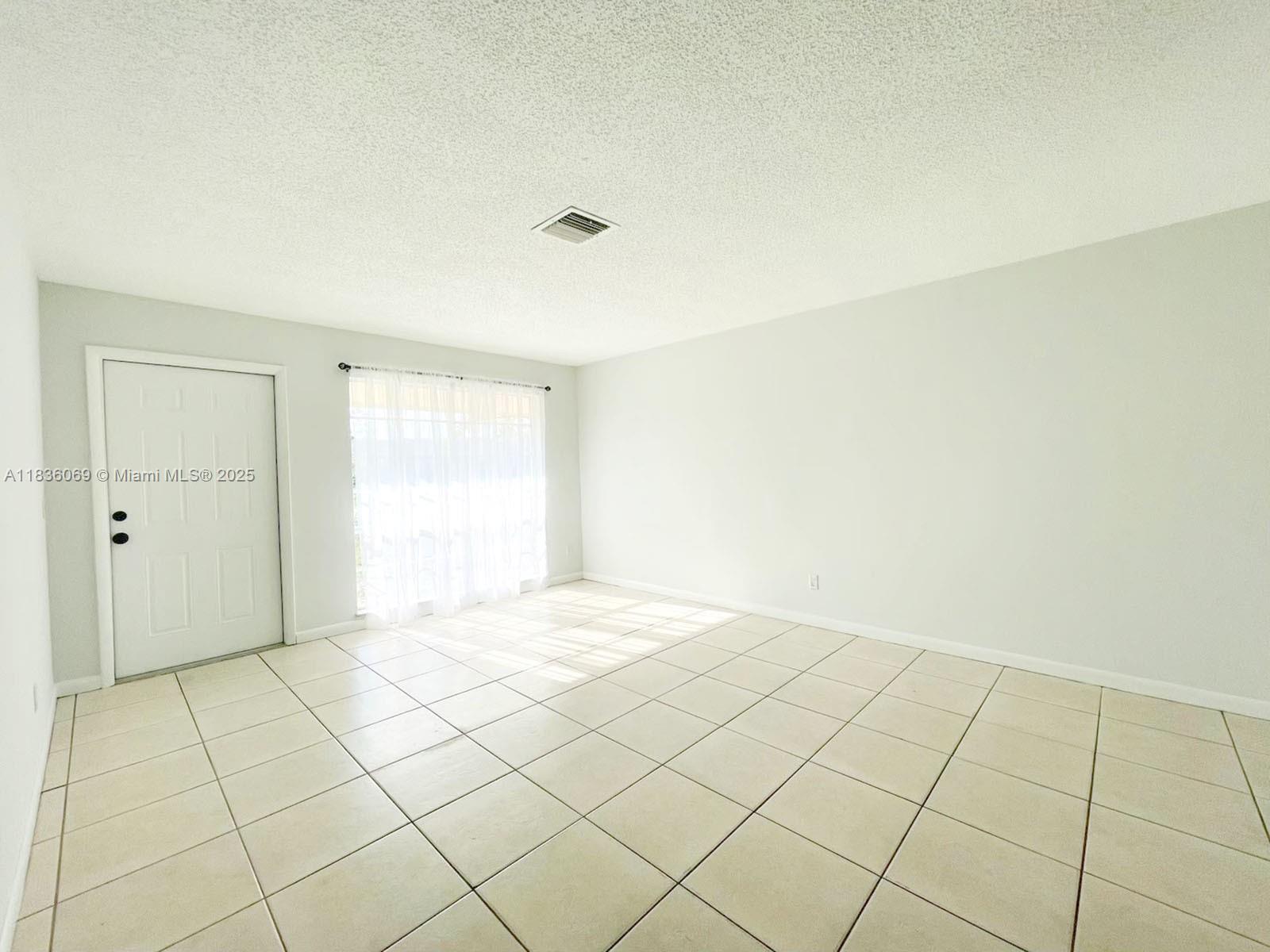 4503 SE Ontario Dr, Stuart, Florida image 5