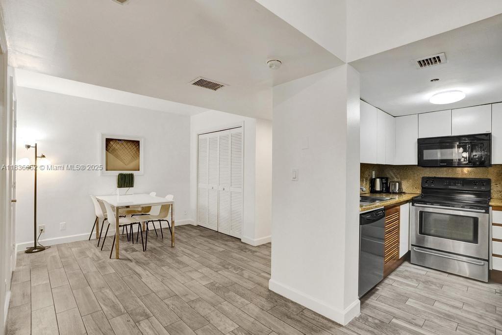 834 Ocean Dr #306, Miami Beach, Florida image 12