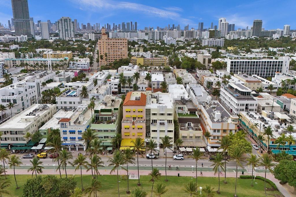 834 Ocean Dr #306, Miami Beach, Florida image 2