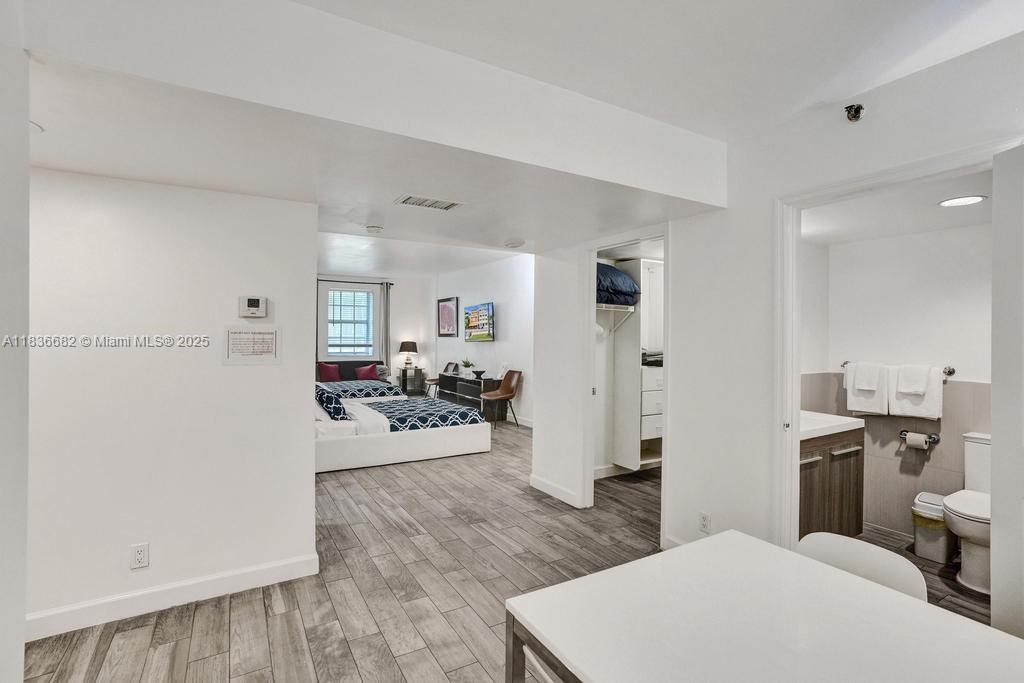 834 Ocean Dr #306, Miami Beach, Florida image 6