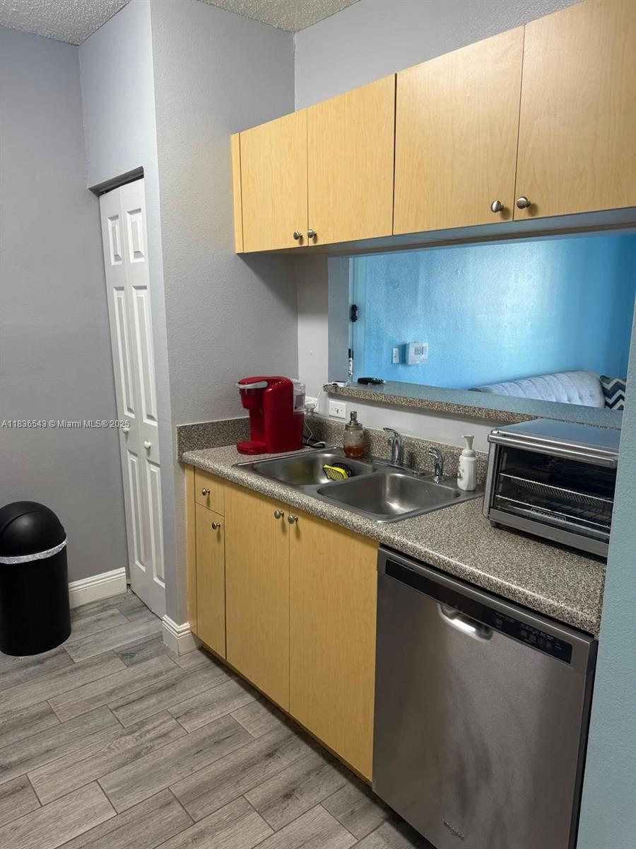 Property photo # 6