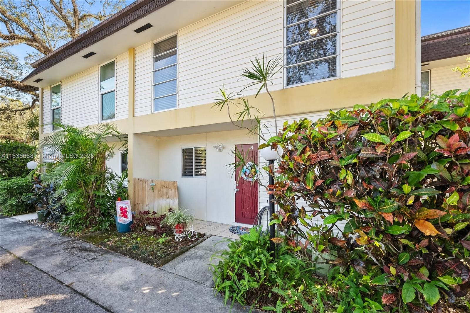 3300 Atlanta St, Hollywood, Florida image 2