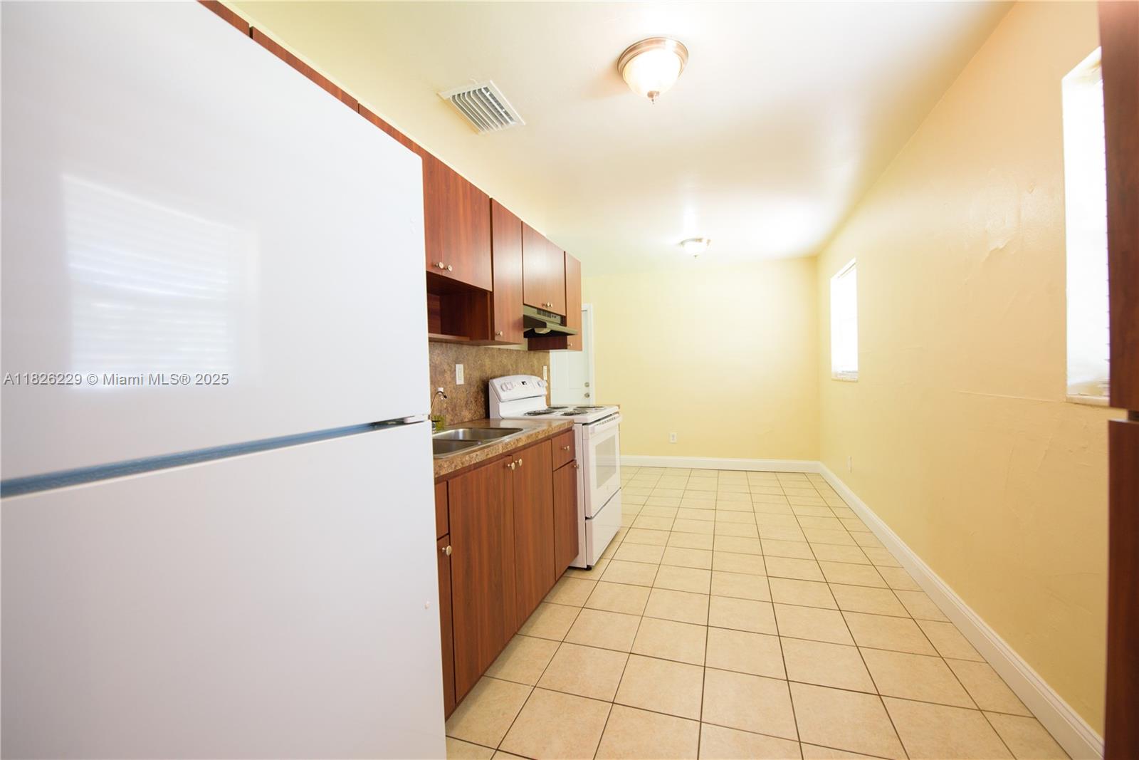 Property photo # 2