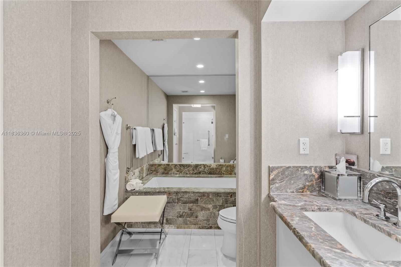 551 N Fort Lauderdale Beach Blvd #R1909, Fort Lauderdale, Florida image 25