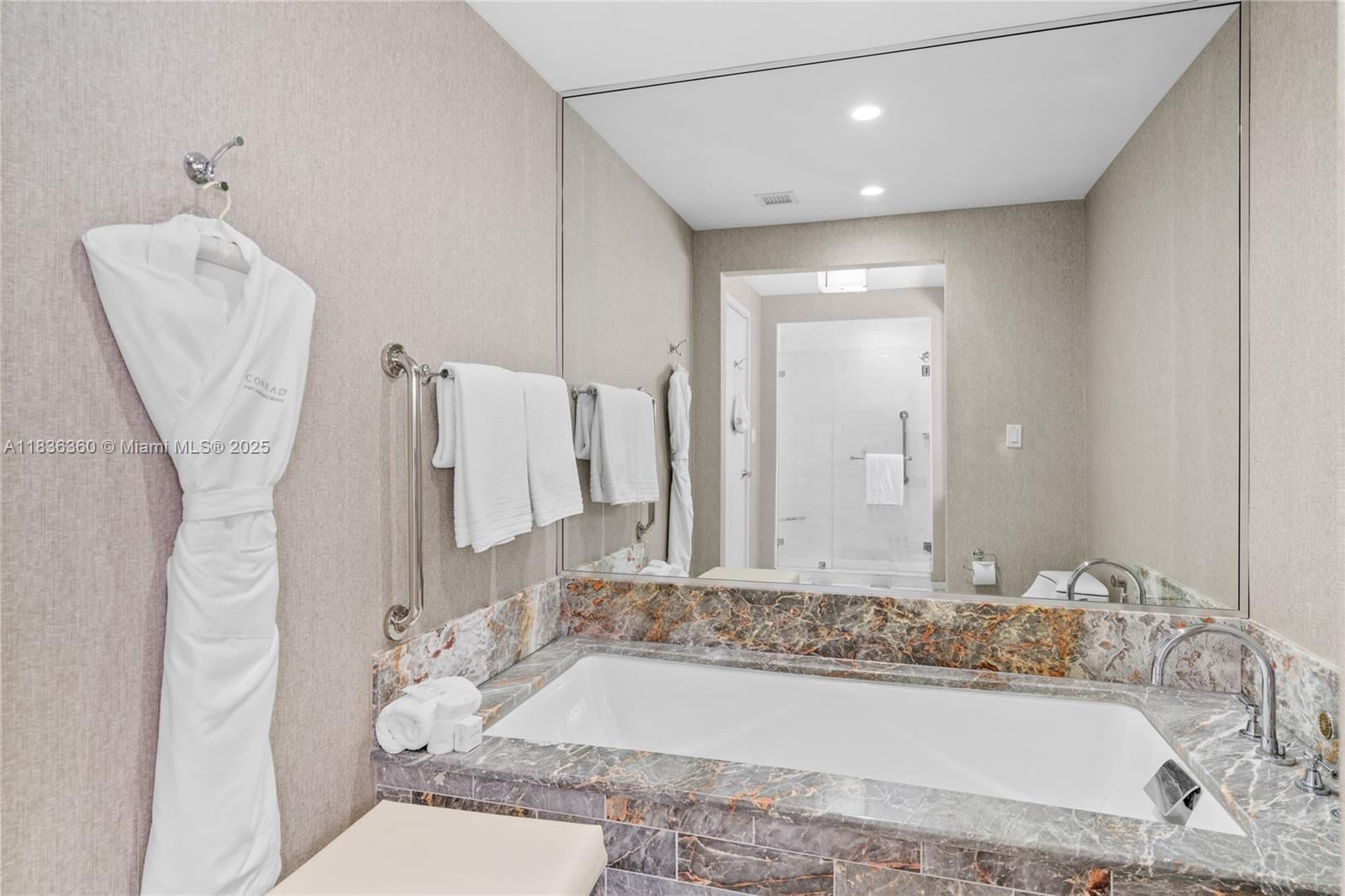 551 N Fort Lauderdale Beach Blvd #R1909, Fort Lauderdale, Florida image 26