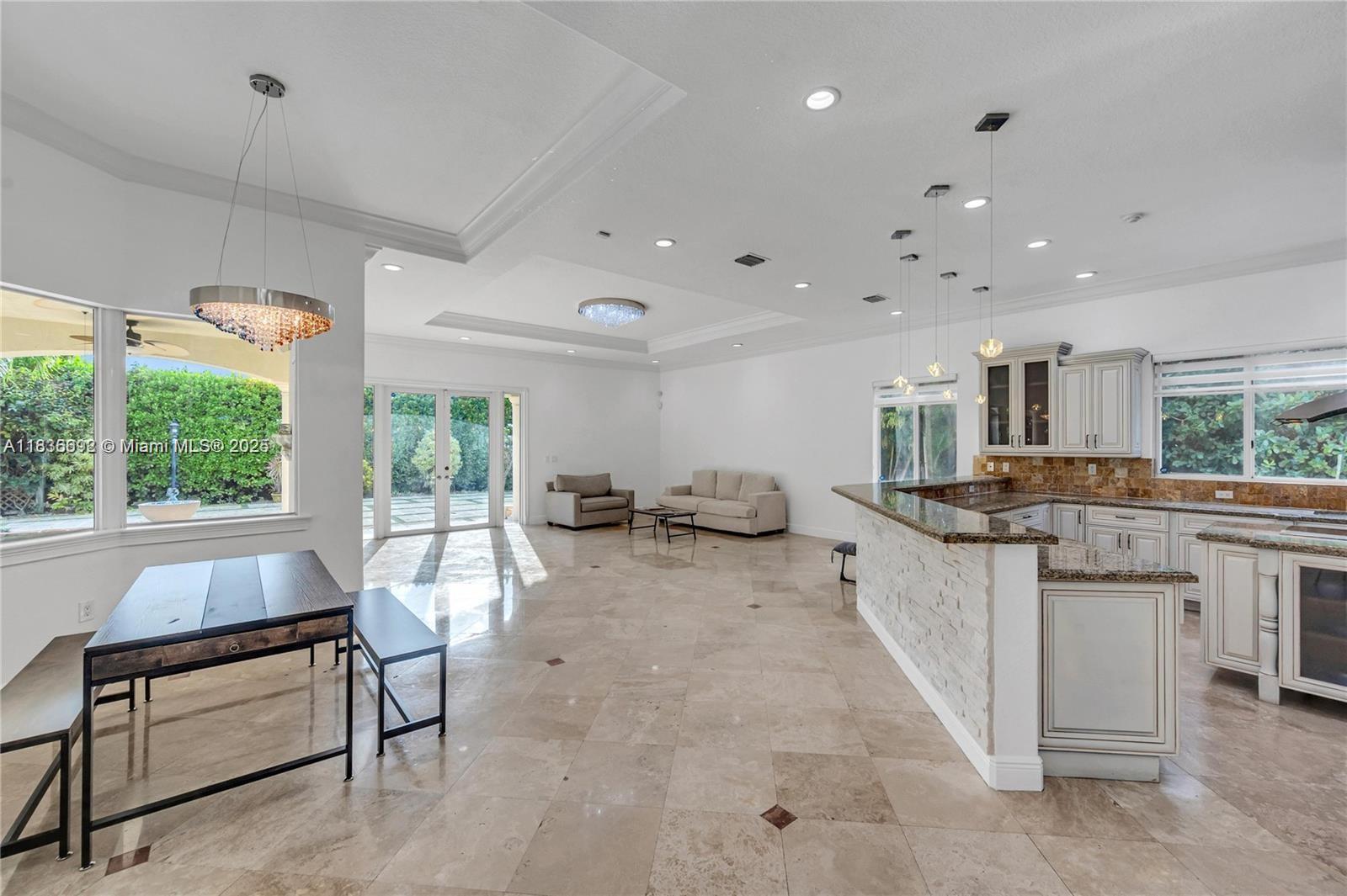 13400 SW 83rd Ave, Pinecrest, Florida image 11