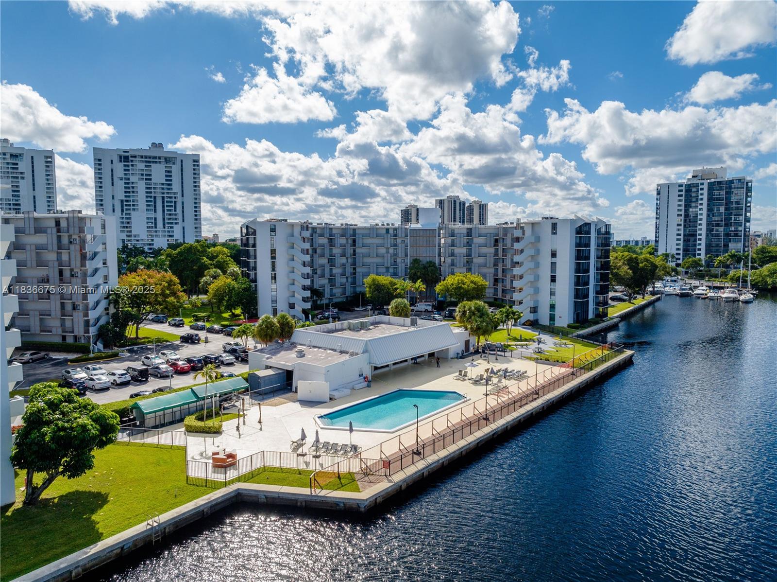 3401 N Country Club Dr #308, Aventura, Florida image 26