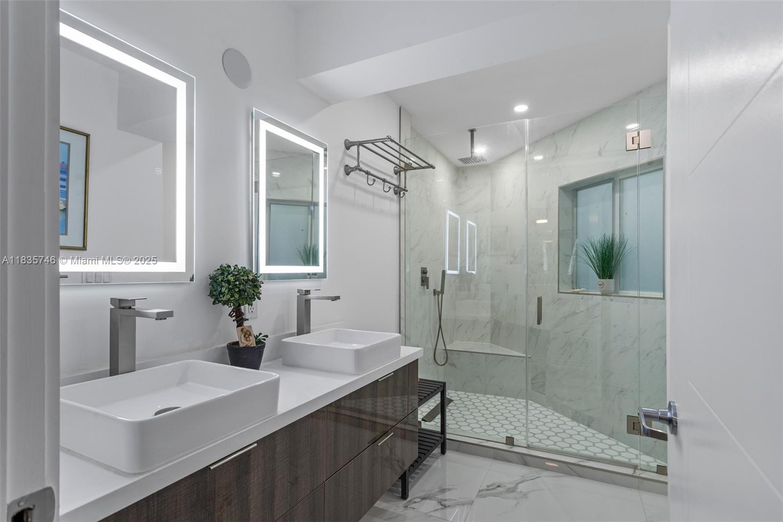 711 Sunset Rd, Coral Gables, Florida image 31