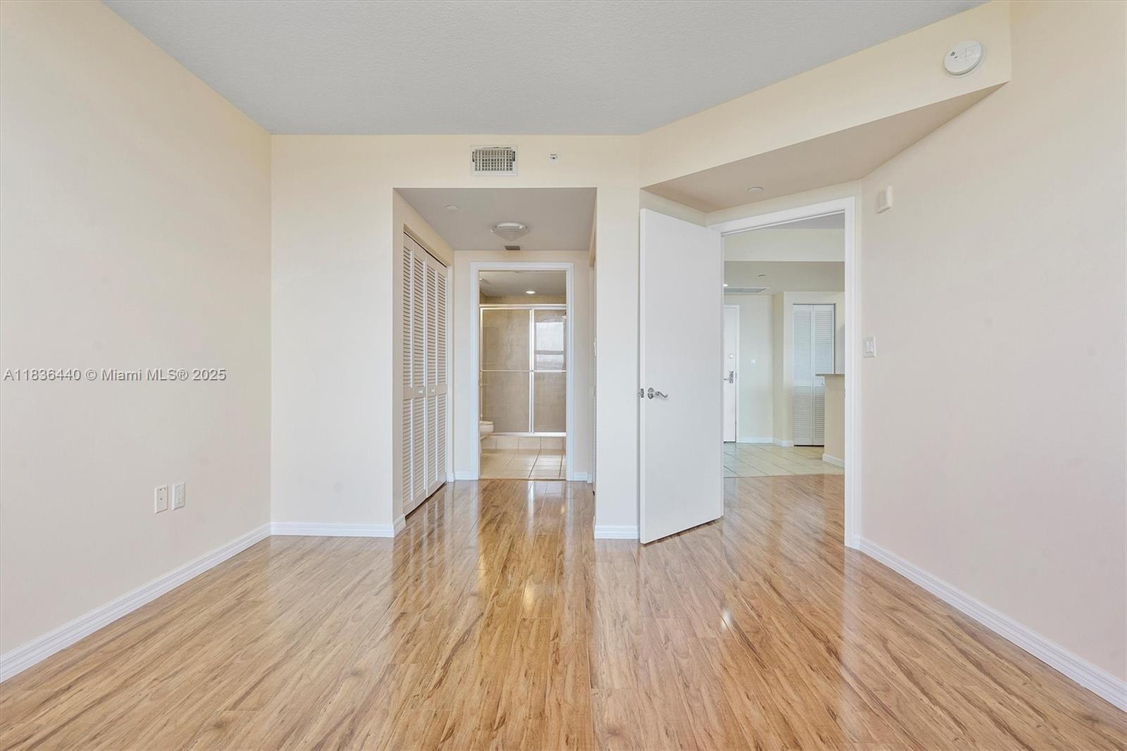 19501 W Country Club Dr #912, Aventura, Florida image 40