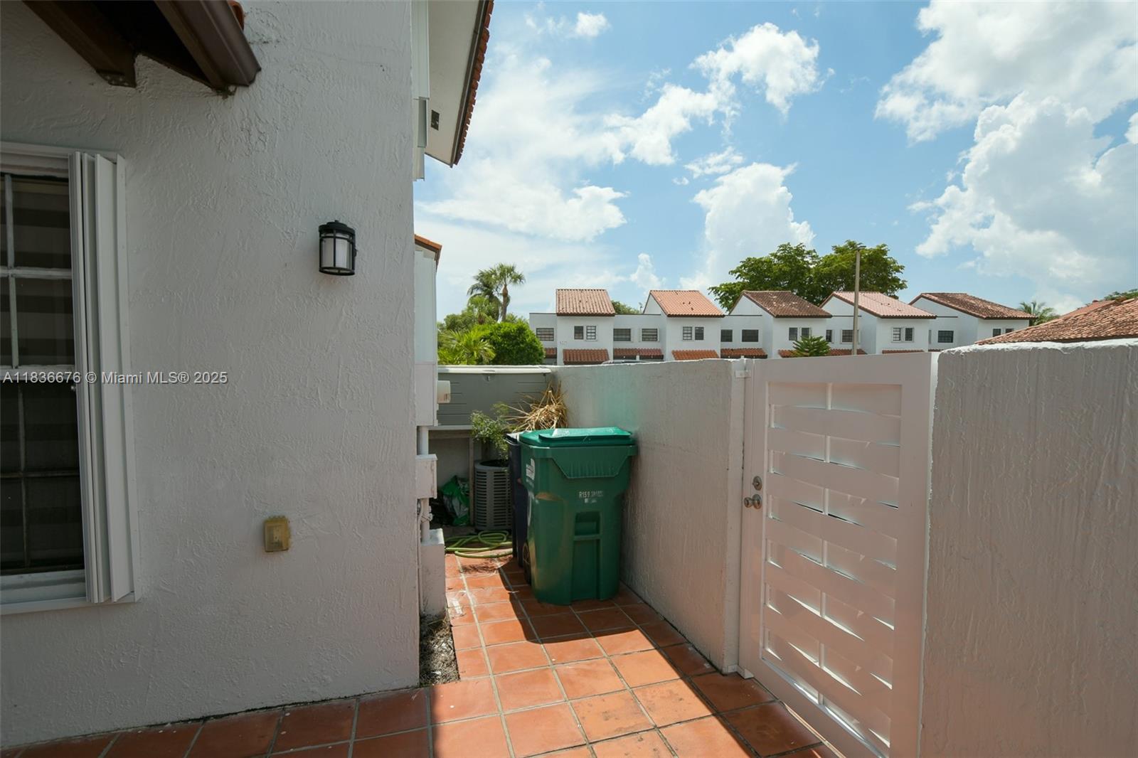 Property photo # 4