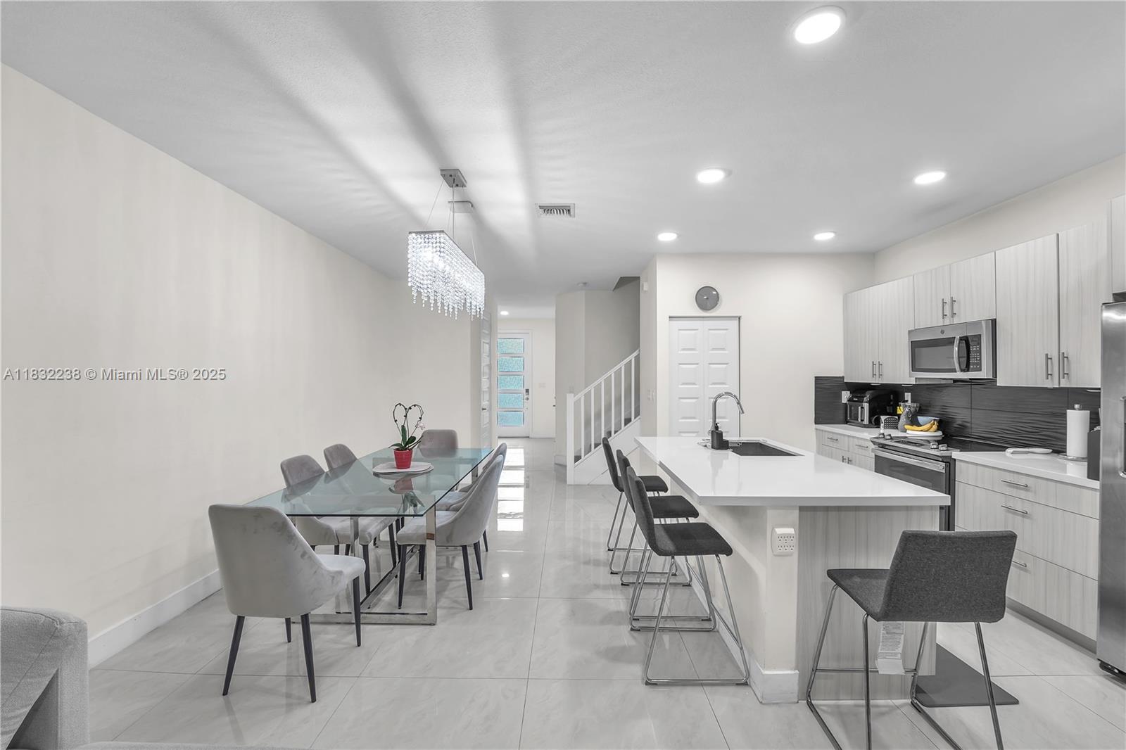 Property photo # 8