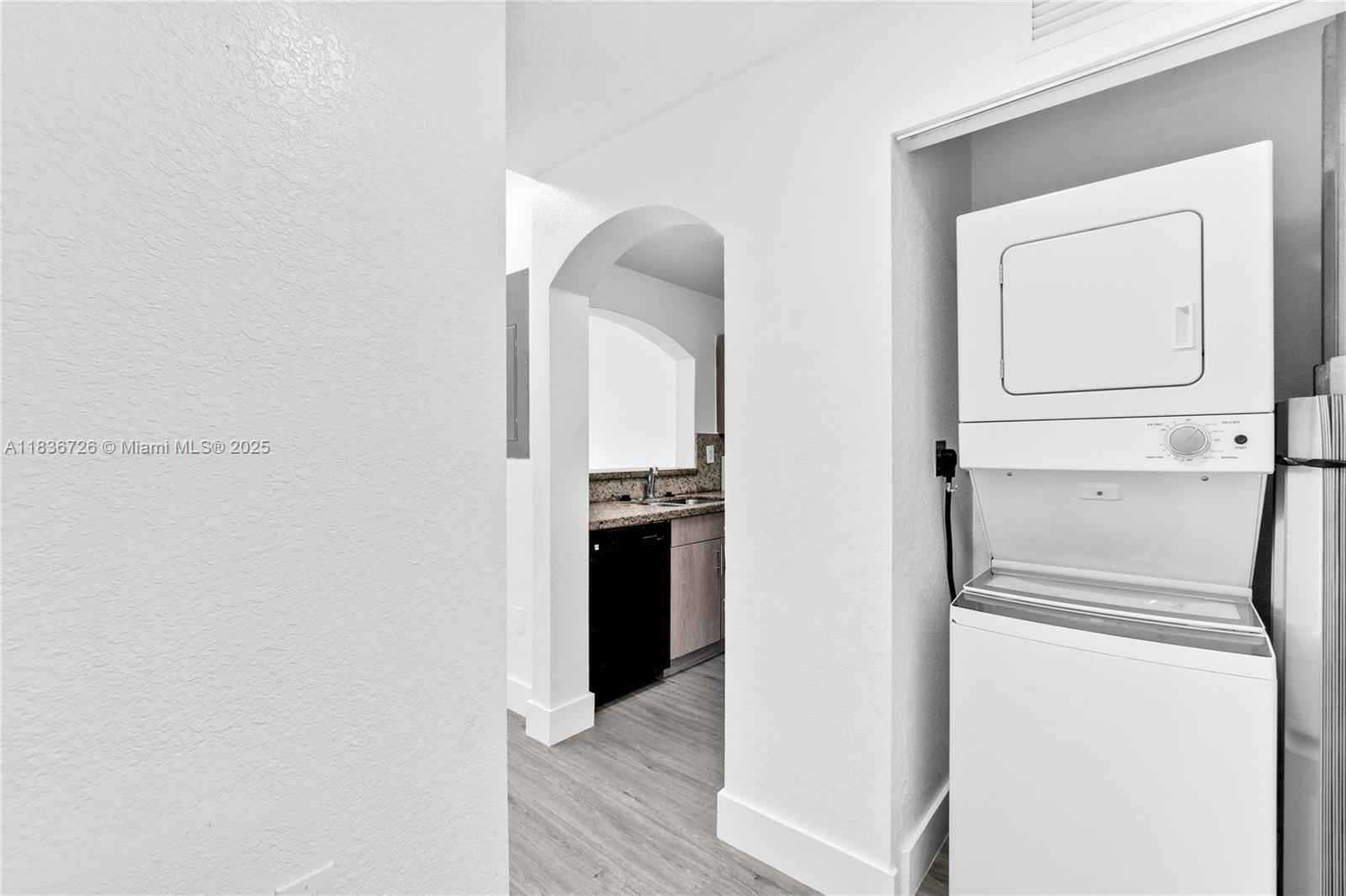 Property photo # 6