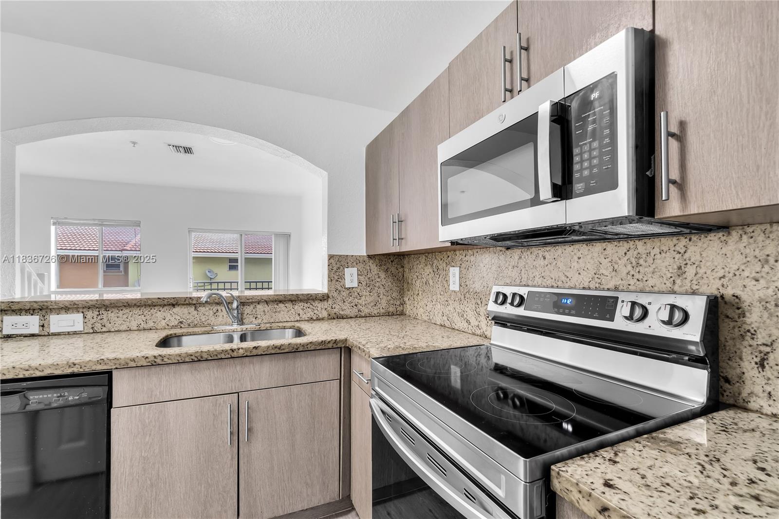 Property photo # 9