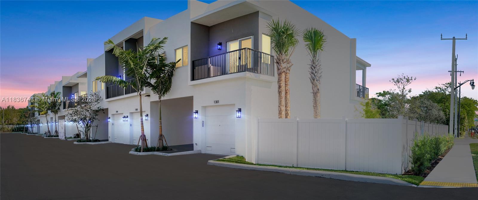 1313 NW 27 Terr