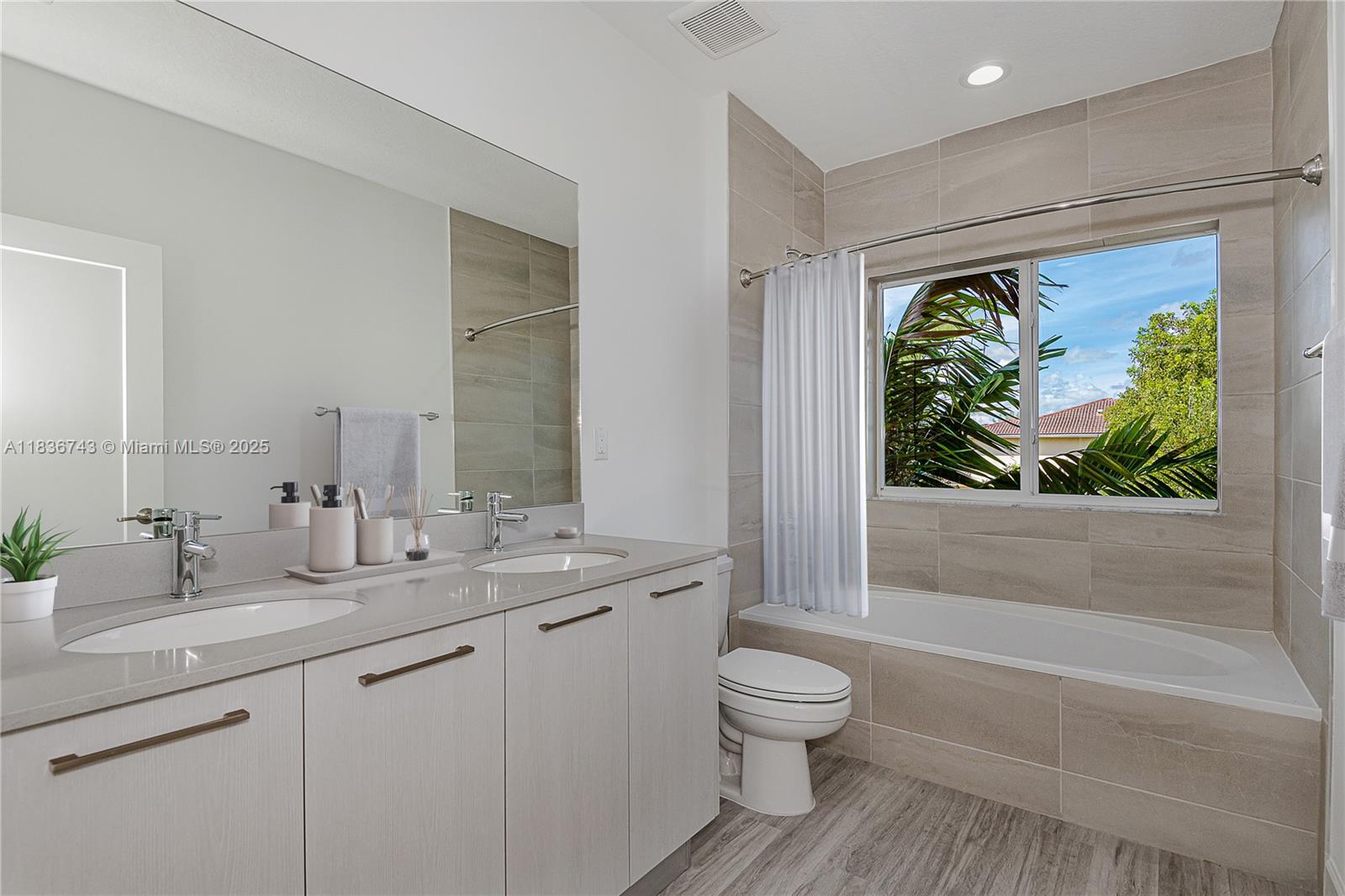 1313 NW 27 Terr