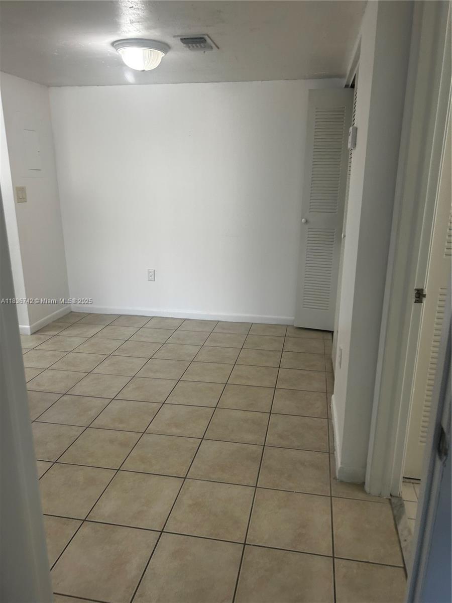 7110 NW 179th St #110, Hialeah, Florida image 5