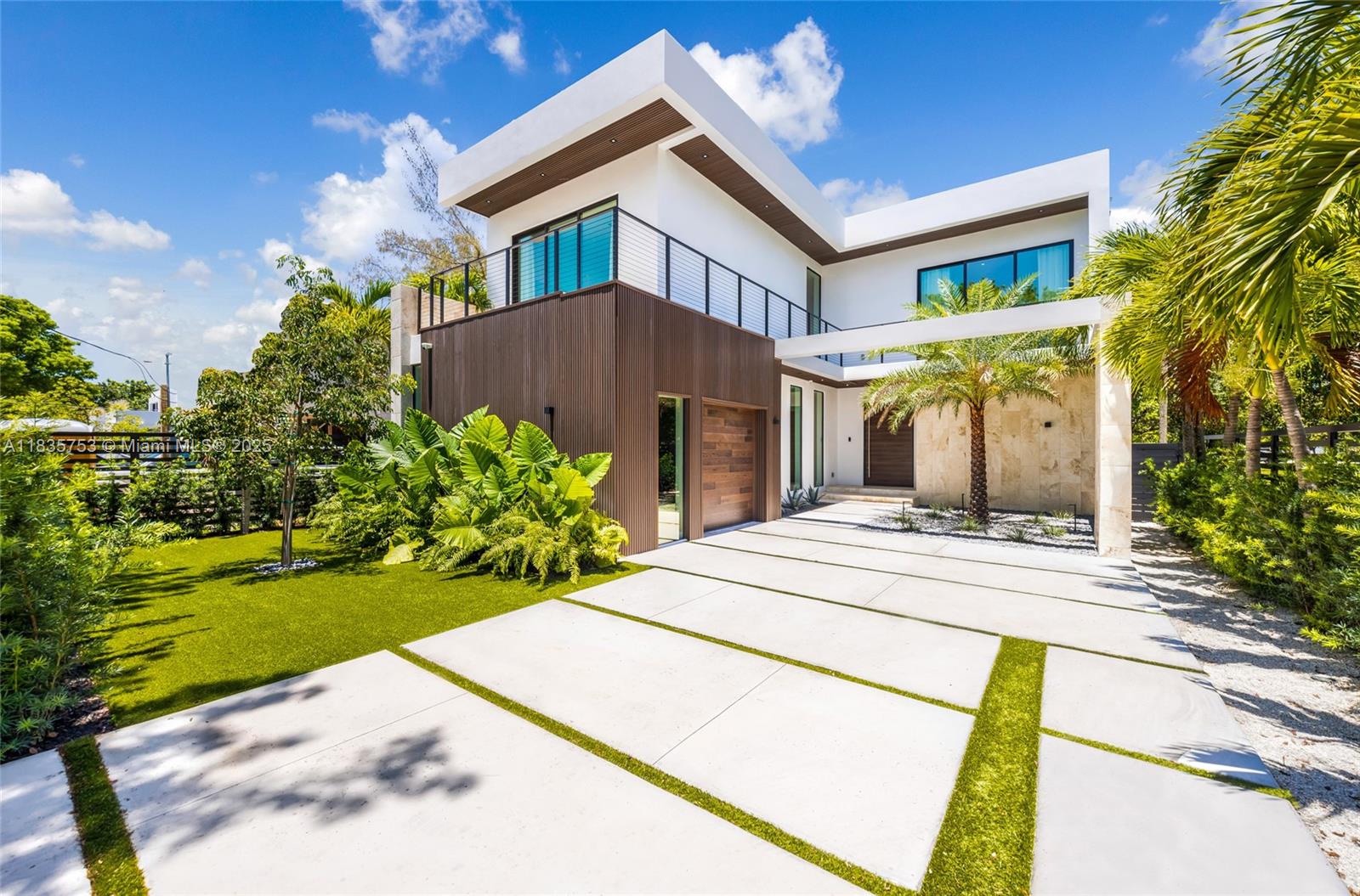 1351 SW 16th St, Miami, Florida image 1
