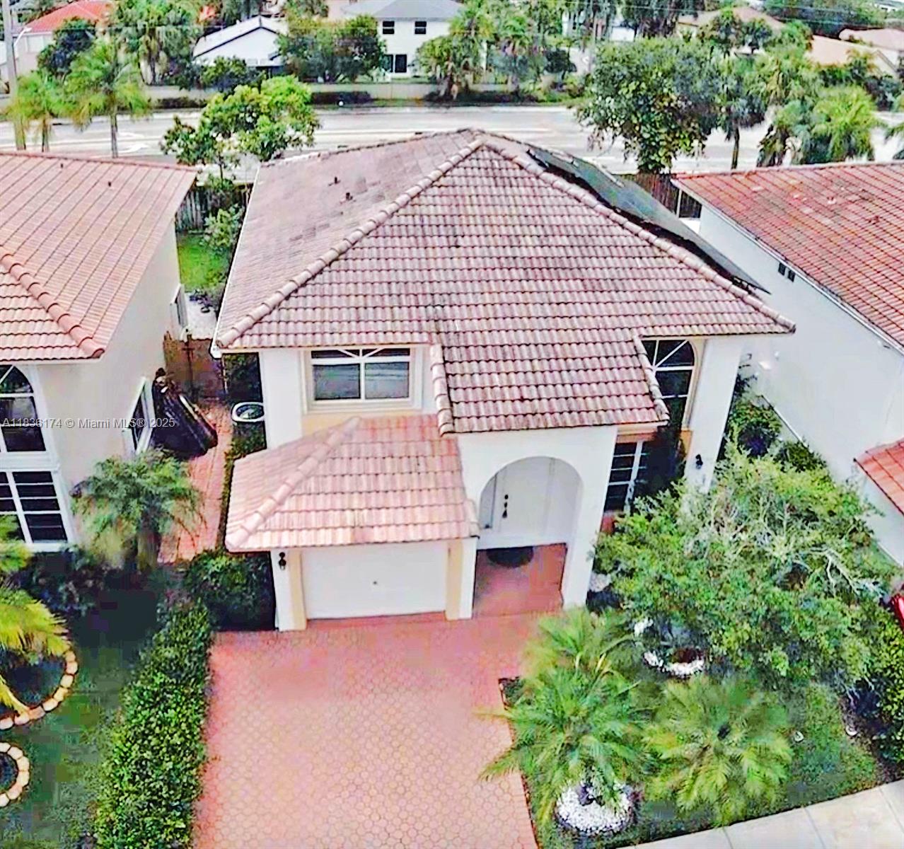 628 Turtle Run, Weston, Florida image 5