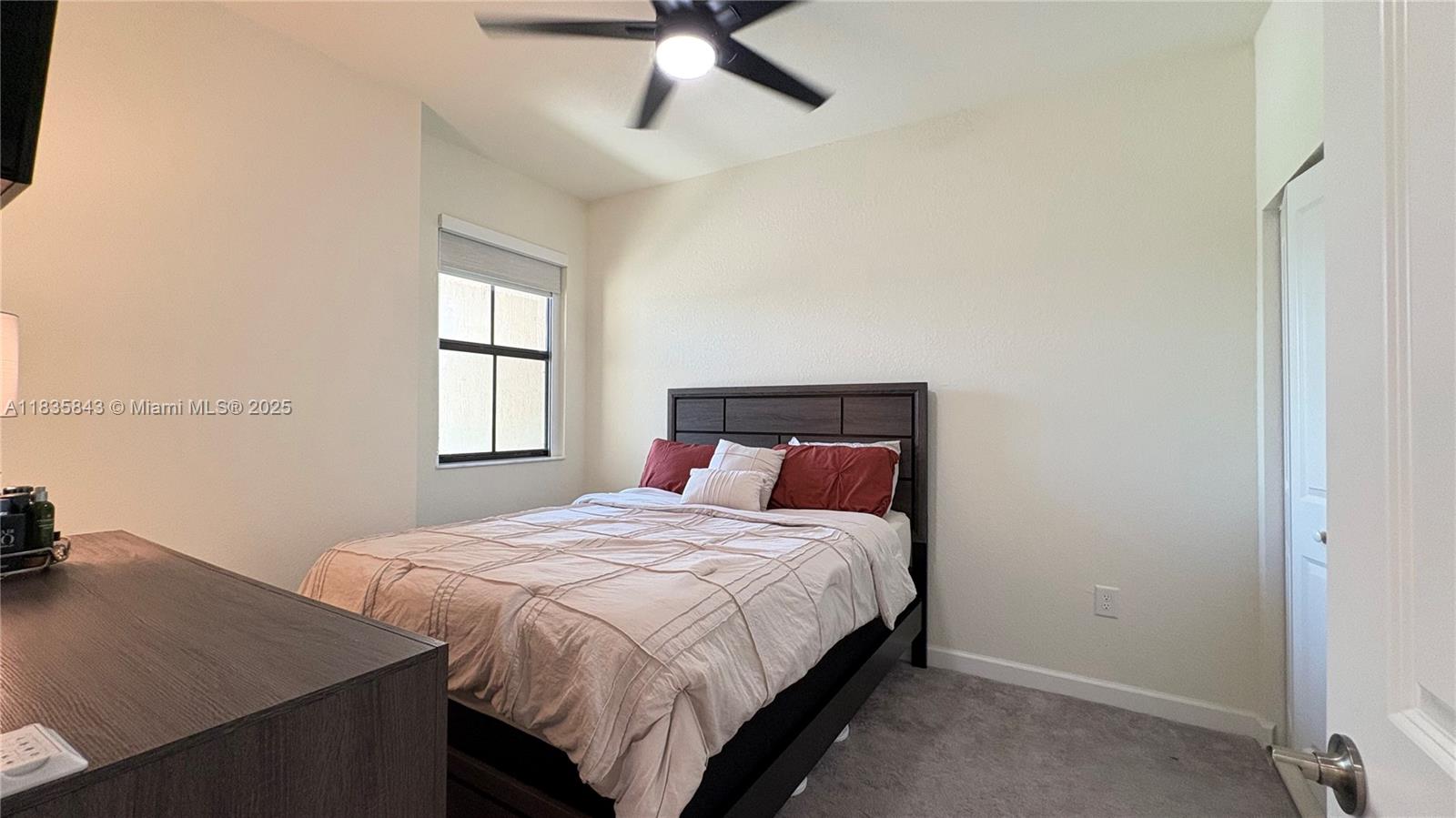 3482 114th Ter, Hialeah, Florida image 19