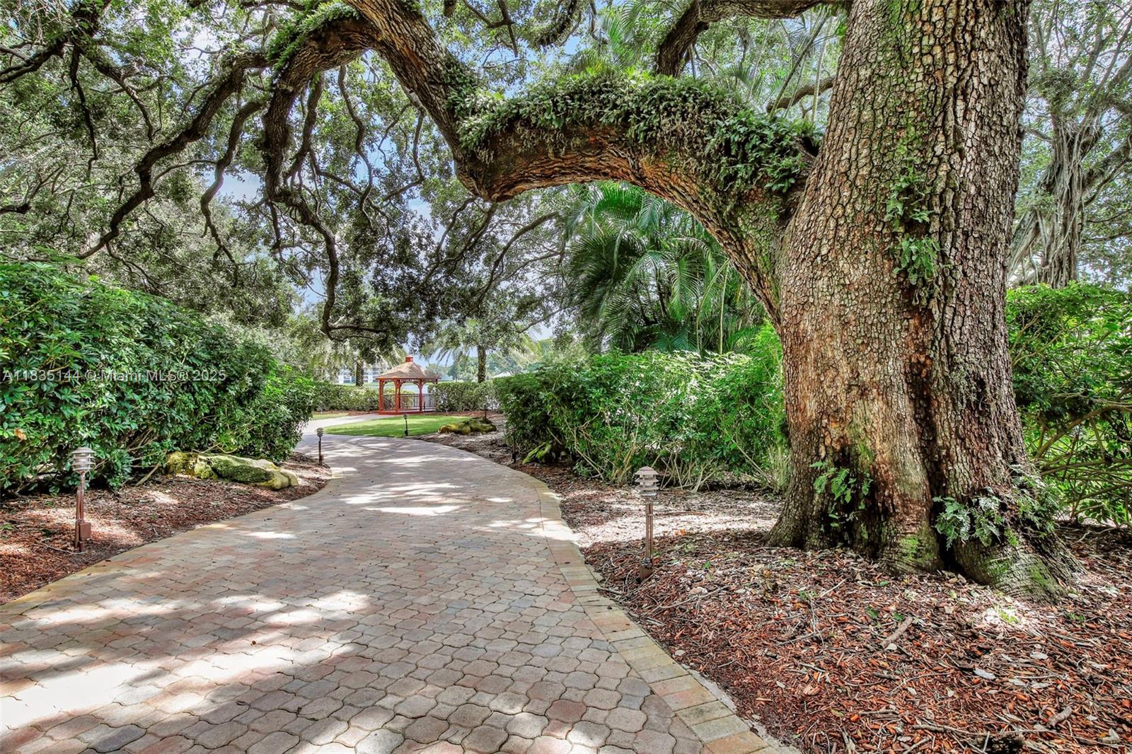 1532 Whitehall Dr #202, Davie, Florida image 38