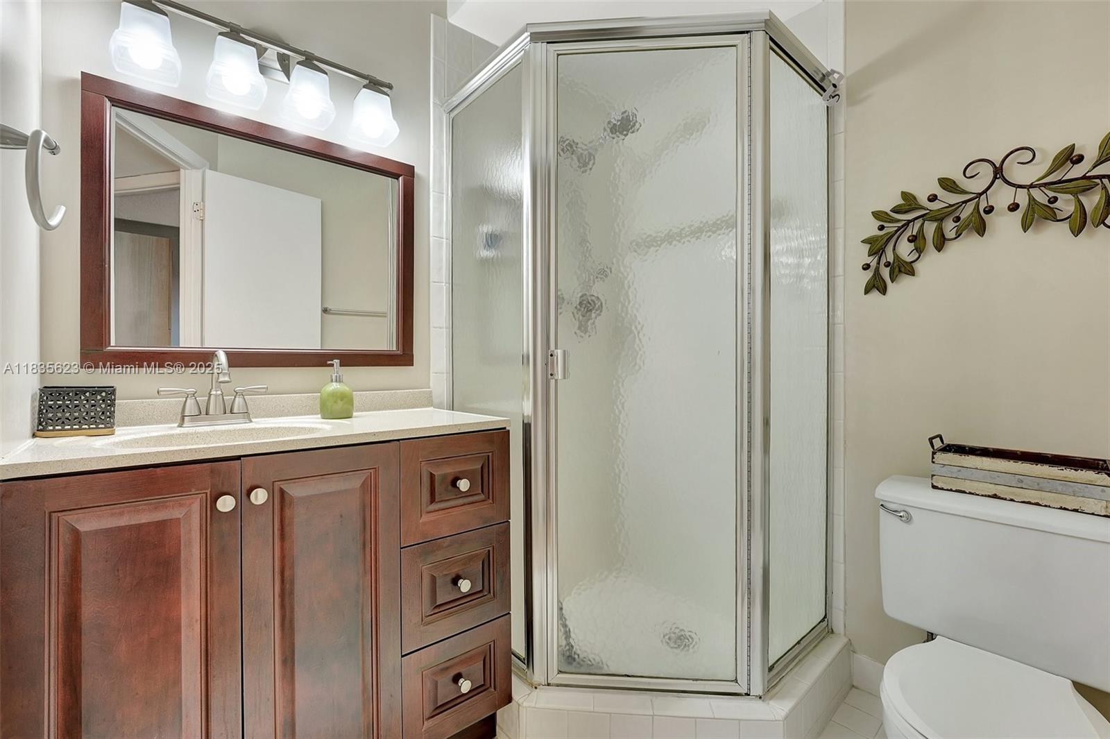 4805 NW 35th St #603, Lauderdale Lakes, Florida image 20