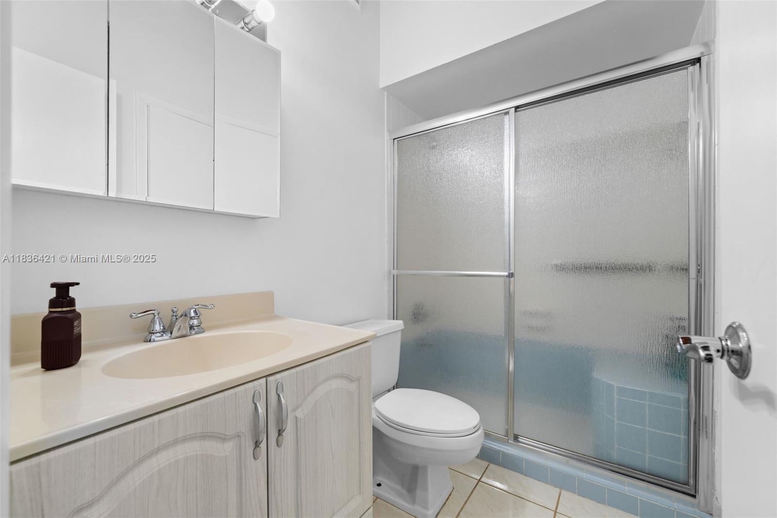 2679 Parkview Dr, Hallandale Beach, Florida image 12