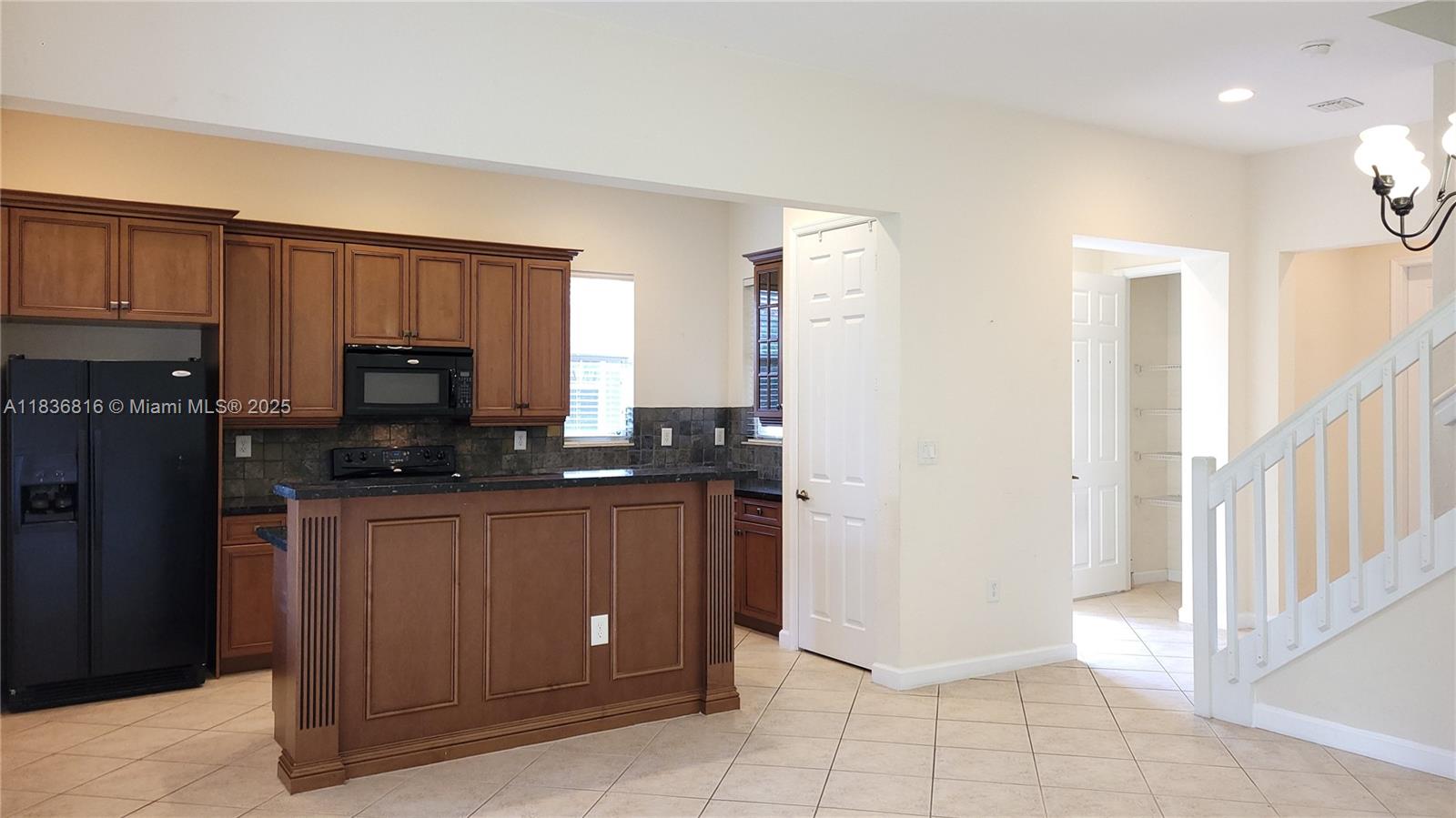 Property photo # 6