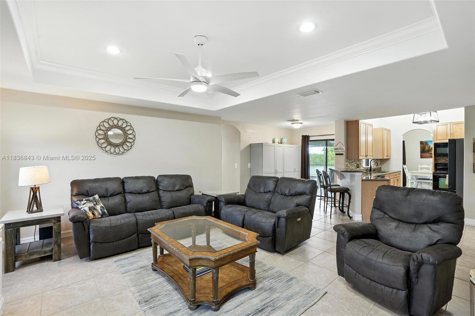 Residential, Cape Coral, Florida image 9