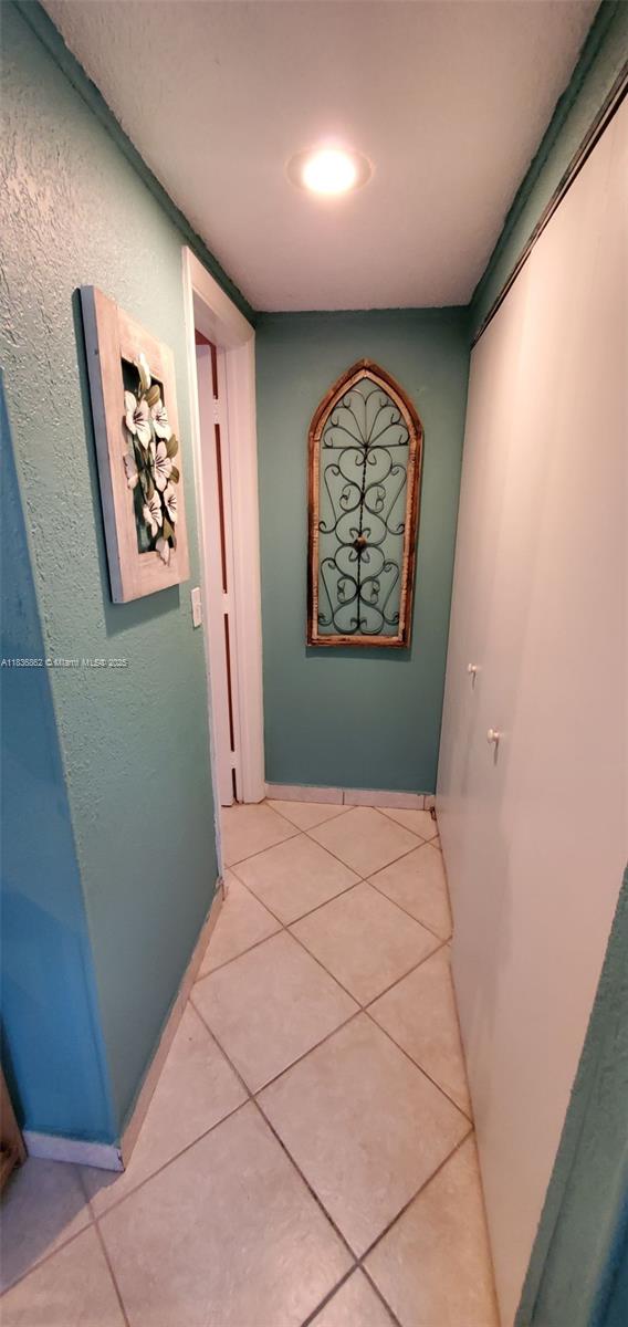1679 NE 175th St, North Miami Beach, Florida image 9