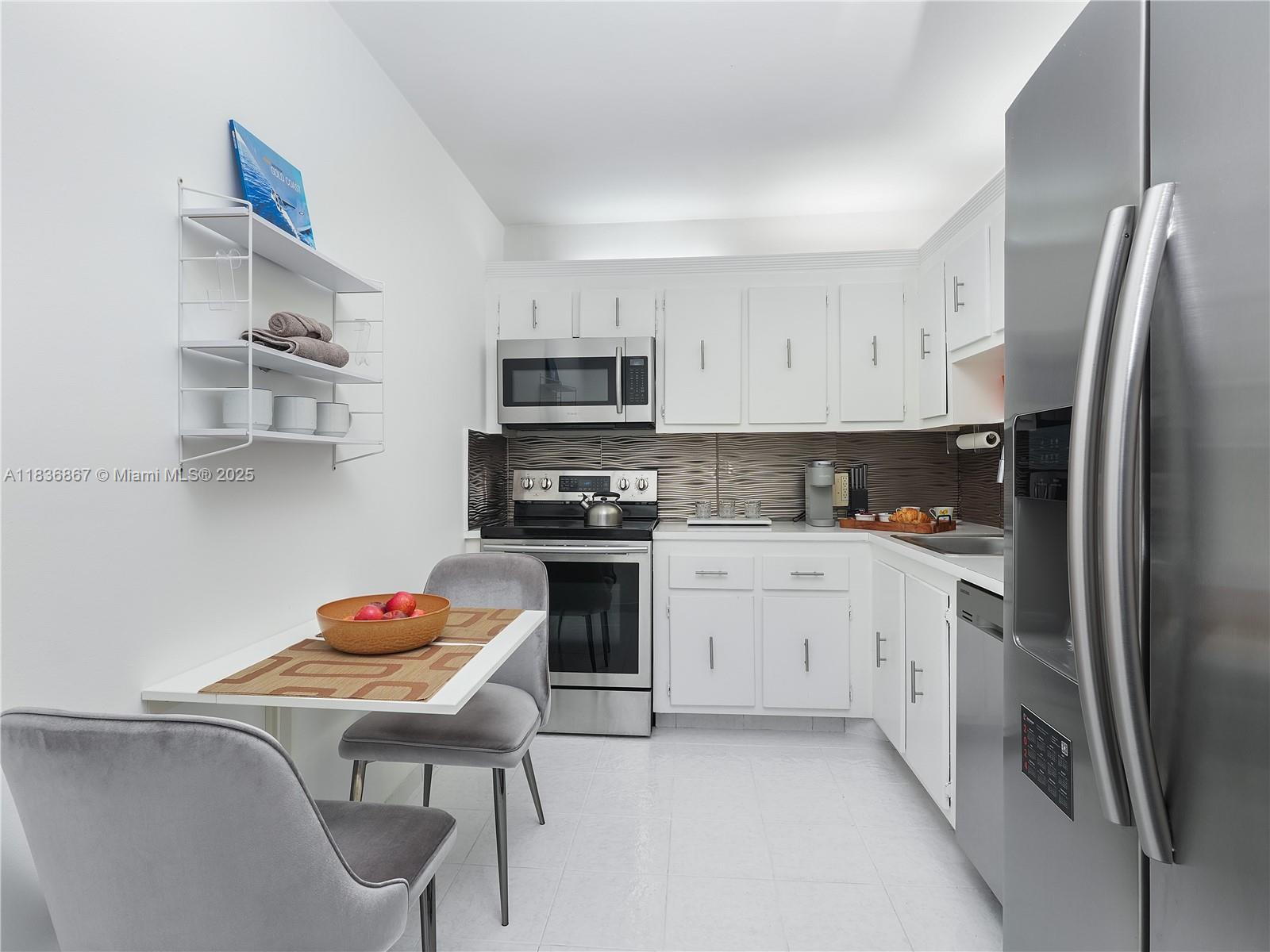20379 W Country Club Dr #536, Aventura, Florida image 4