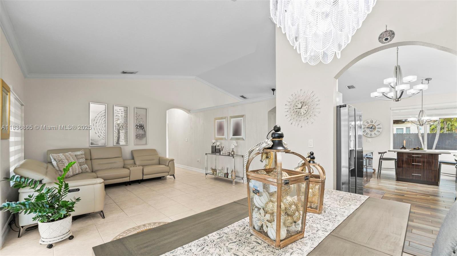 8775 NW 168th St, Miami Lakes, Florida image 10