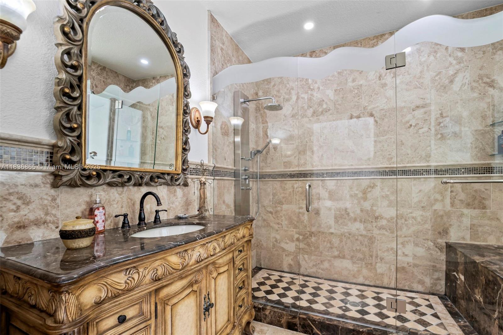 8775 NW 168th St, Miami Lakes, Florida image 33