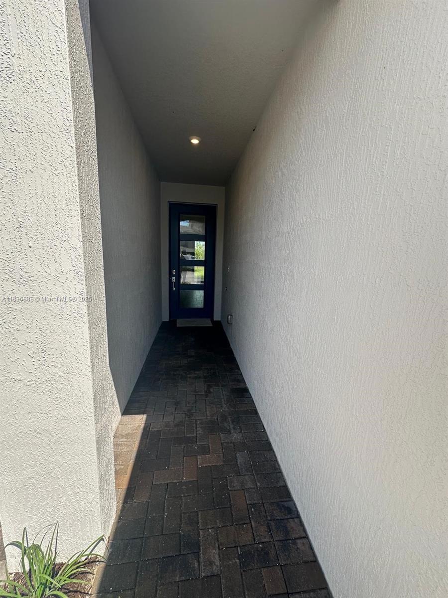 Property photo # 6