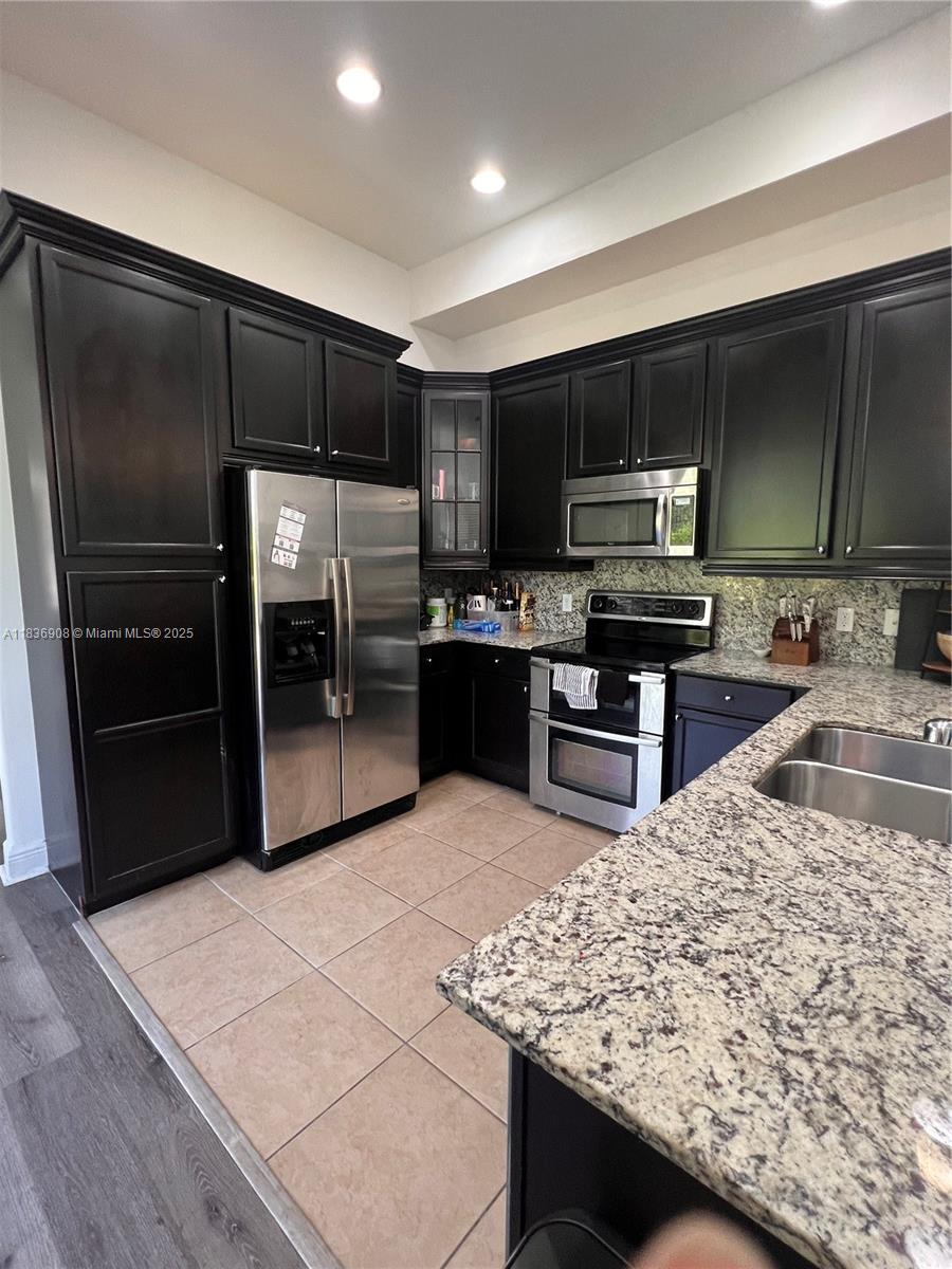 Property photo # 9