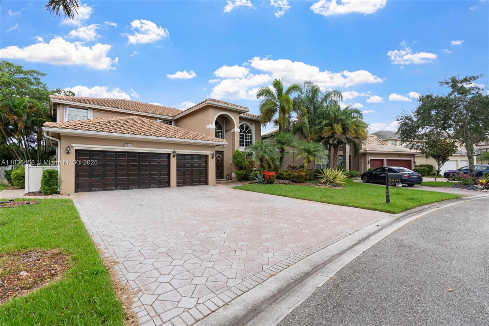 5920 NW 54th Cir, Coral Springs, Florida image 8